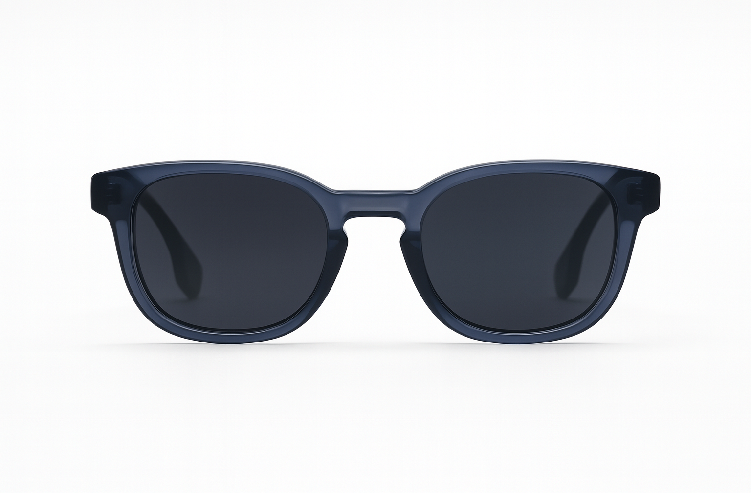 Anteojos Nicolás mujer – vista frontal en fondo blanco